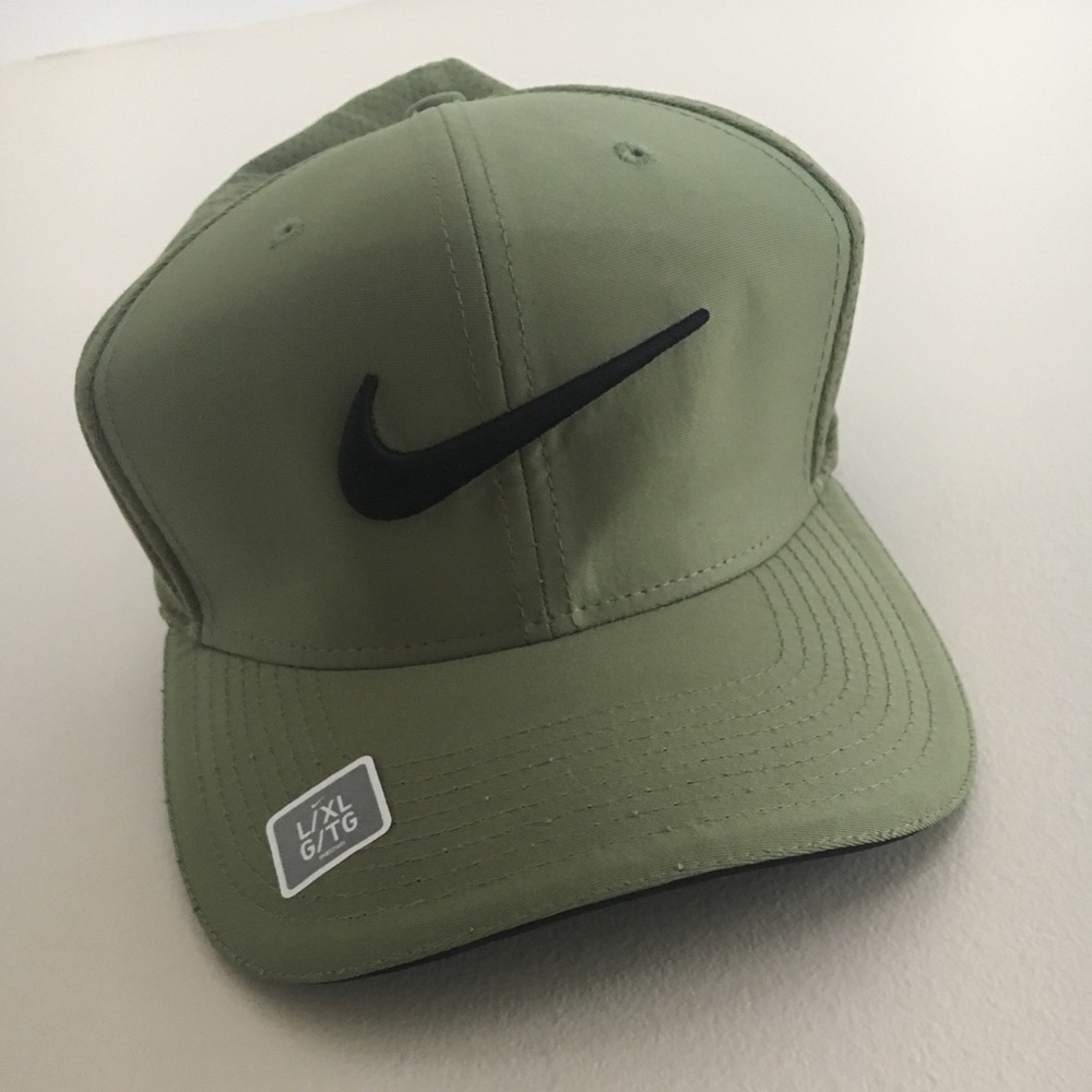 Brand New With Tags Unisex L/XL Golf Hat